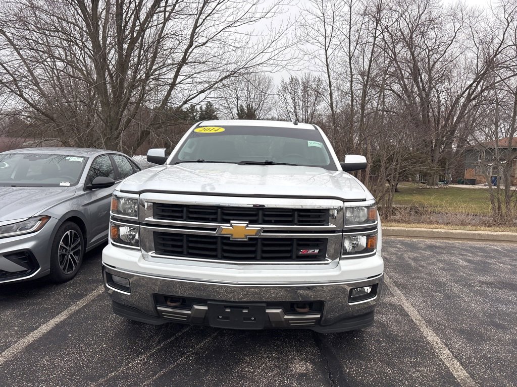 Used 2014 Chevrolet Silverado 1500 LT with VIN 1GCVKREC5EZ230191 for sale in Michigan City, IN