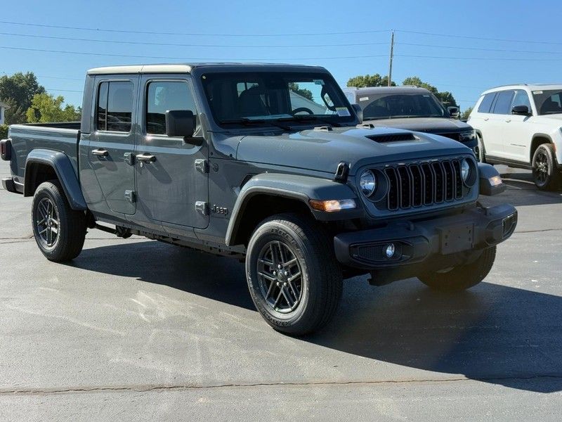 2025 Jeep Gladiator Sport S photo 2
