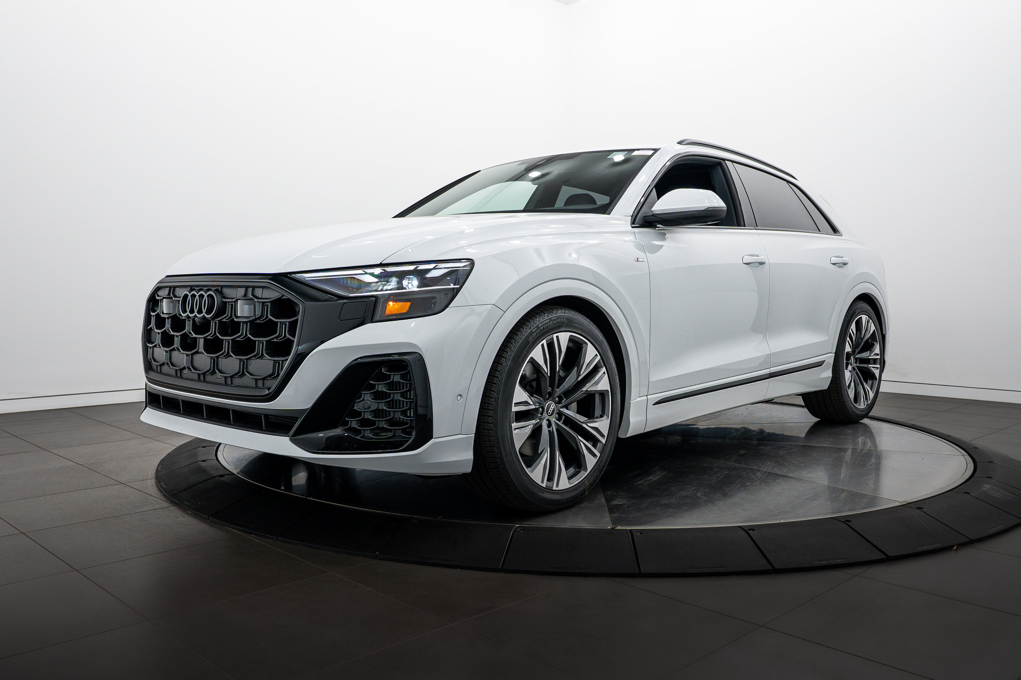 2026 Audi Q8 line Premium Plus photo 3