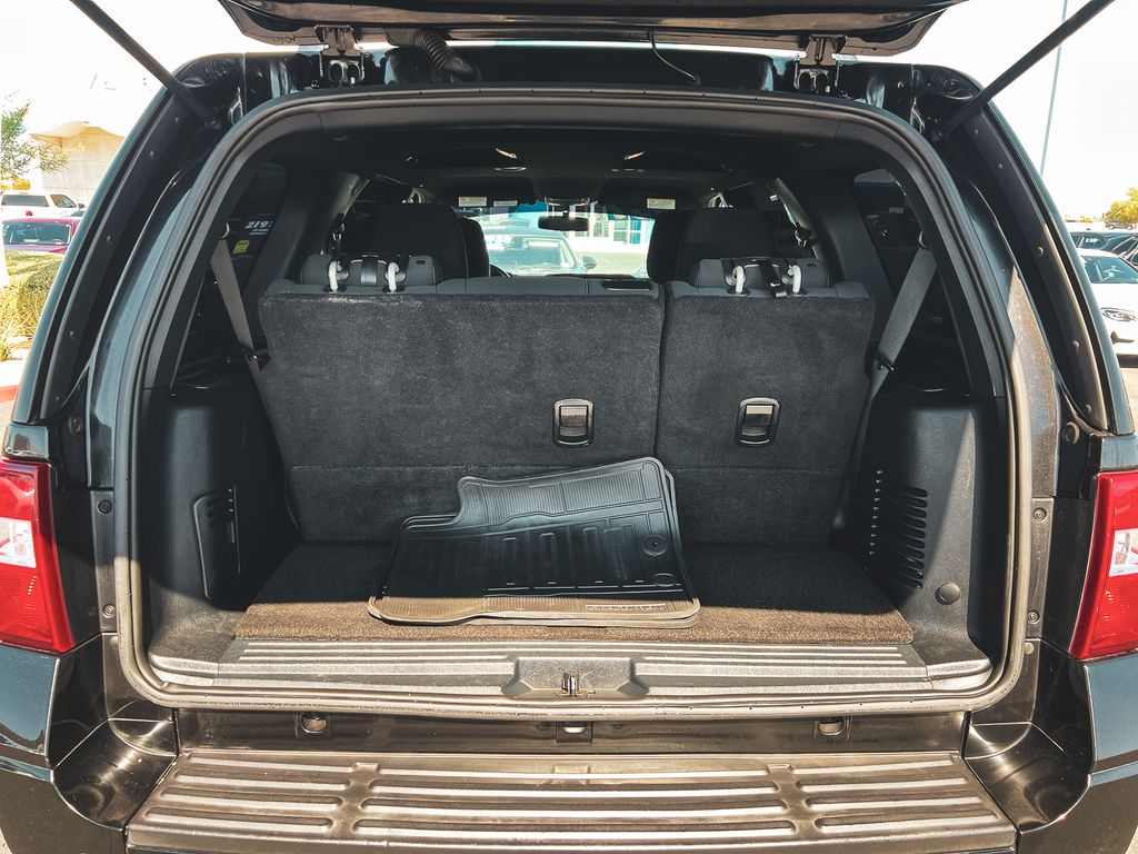 2015 Ford Expedition XLT photo 7
