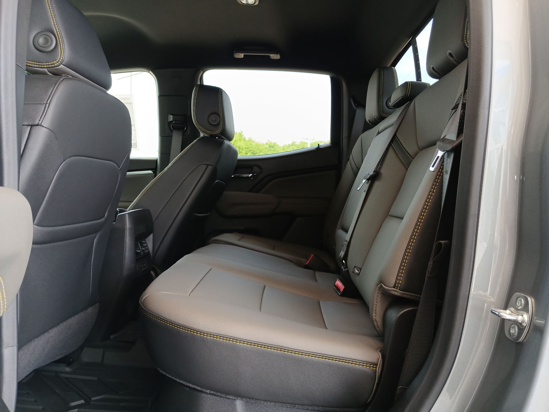 2025 Chevrolet Colorado ZR2 photo 24