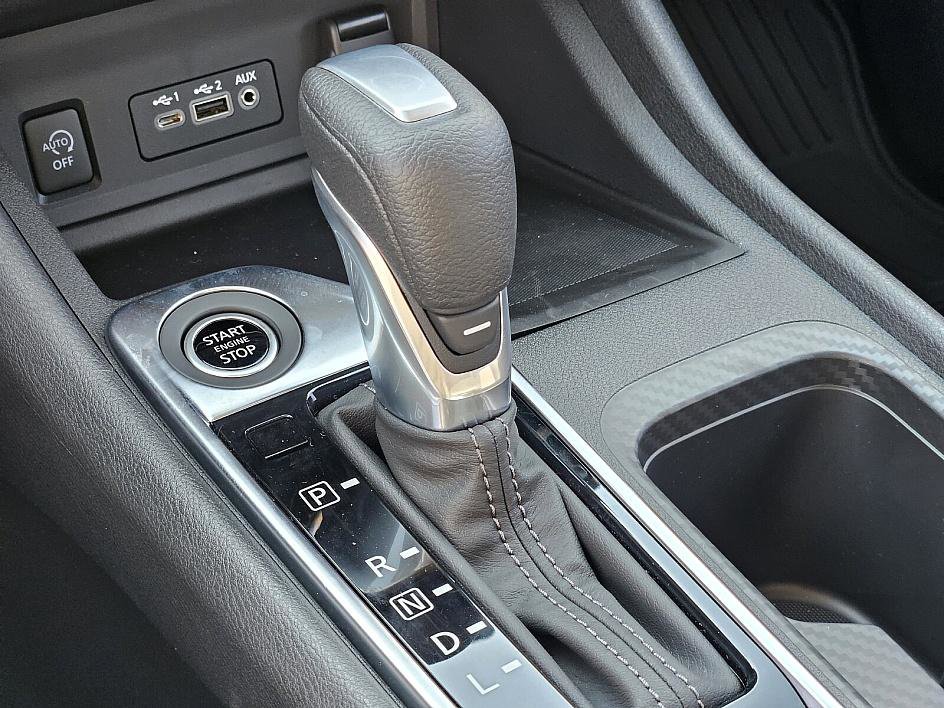 2025 Nissan Sentra SV photo 21