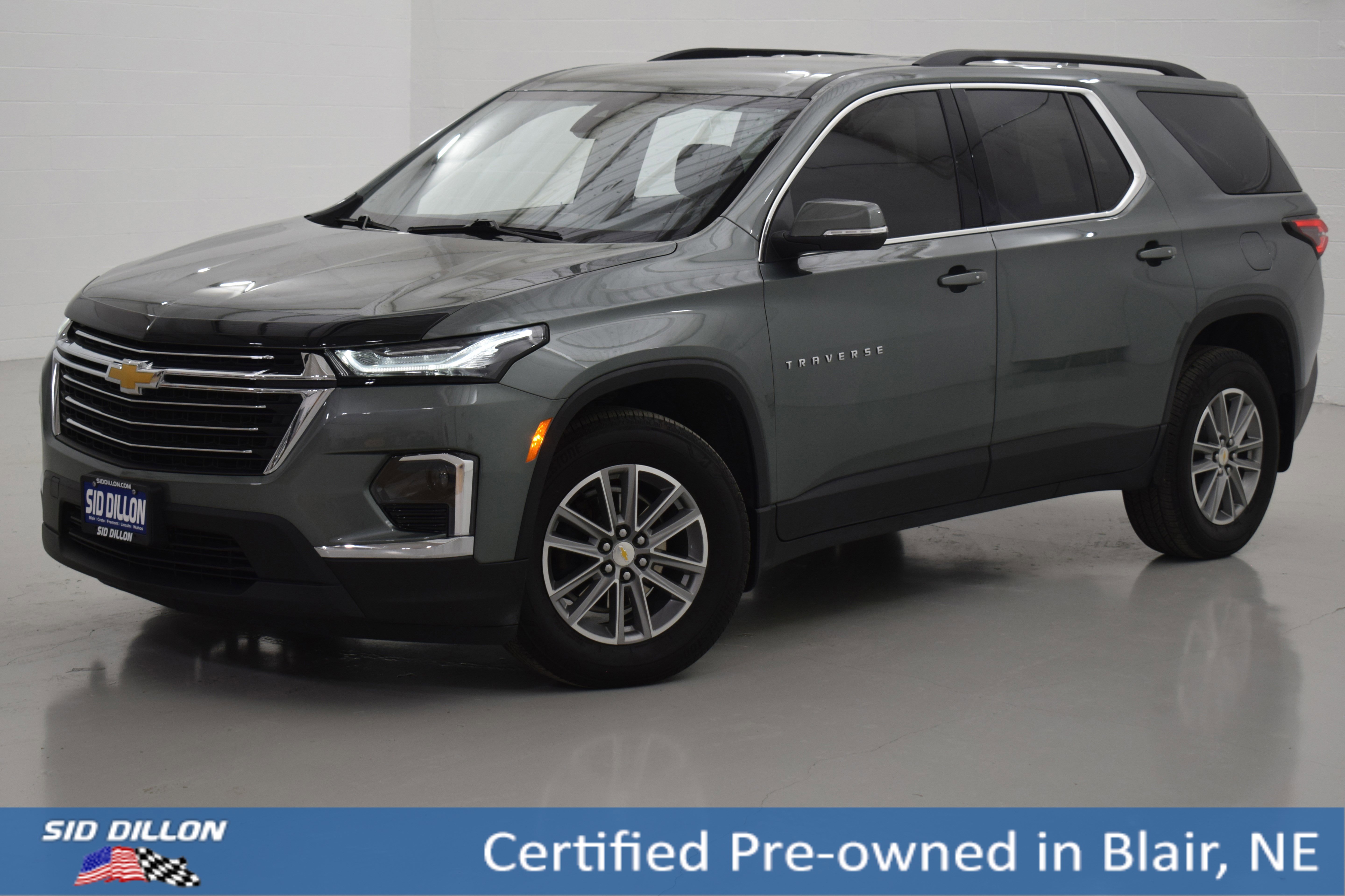 Certified Pre-Owned 2022 Chevrolet Traverse LT Cloth SUV in