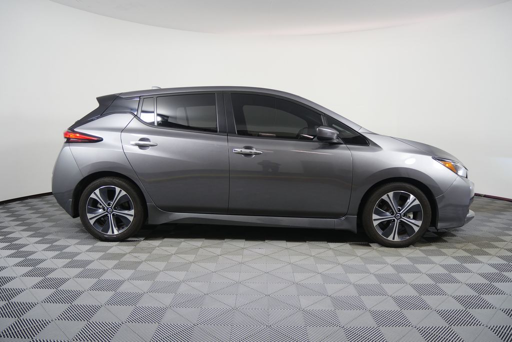 Used 2022 Nissan LEAF SV with VIN 1N4AZ1CV1NC563982 for sale in Duluth, GA