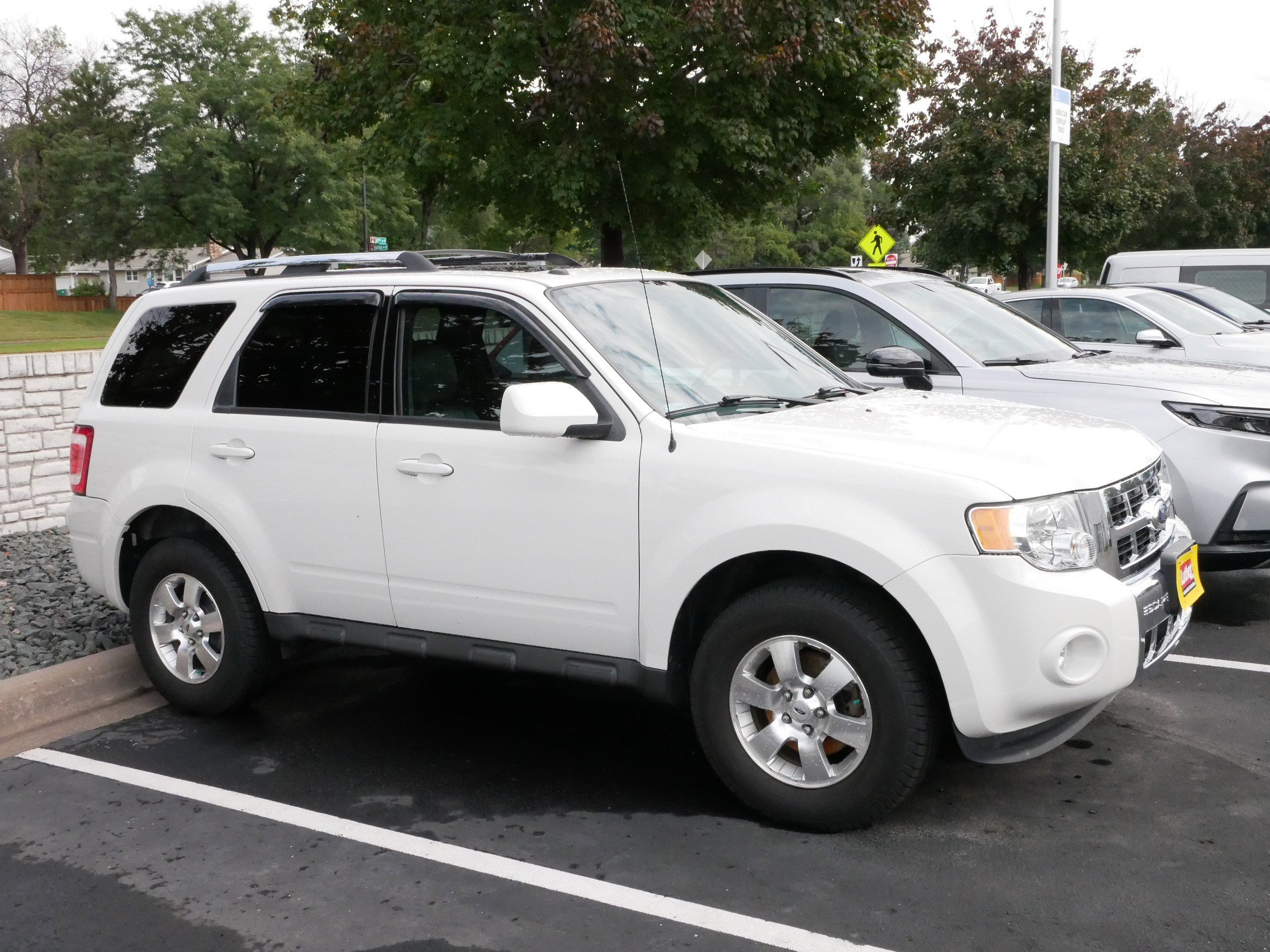 2012 Ford Escape Limited photo 2