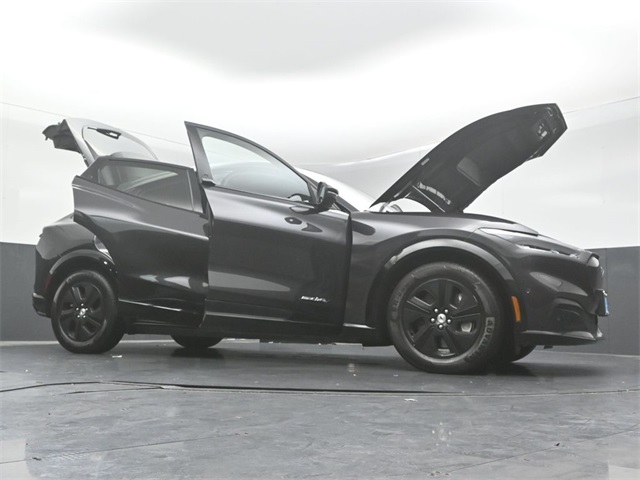 2022 FORD MUSTANG MACH-E - Image 49