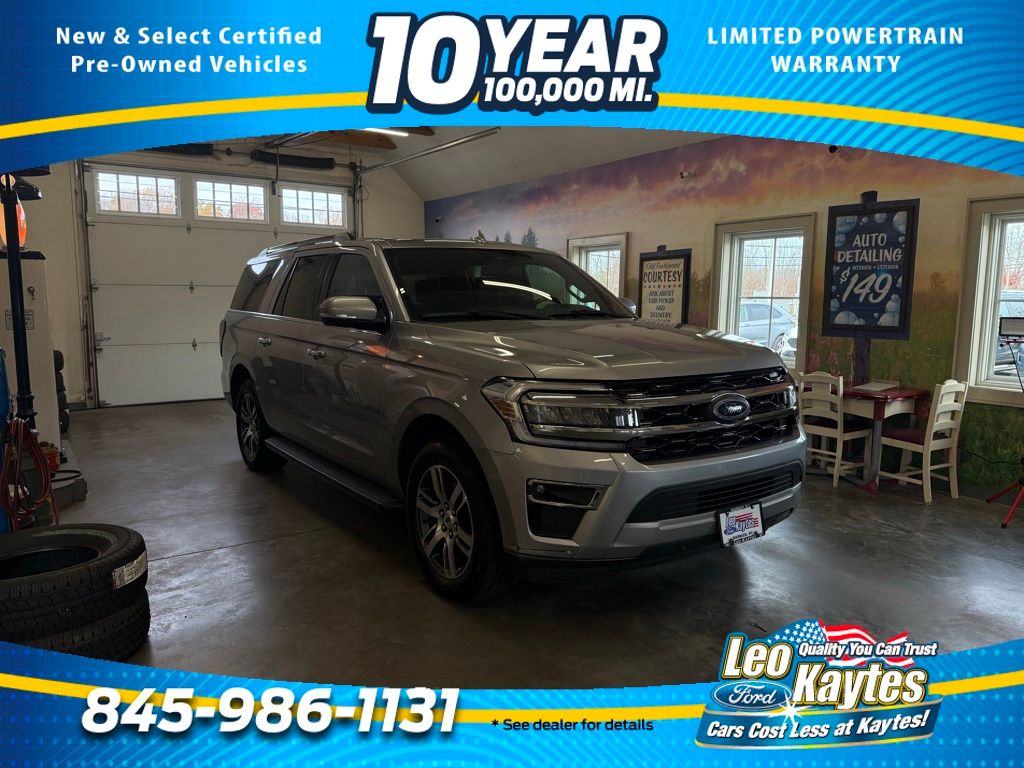 2024 Ford Expedition Limited's photo