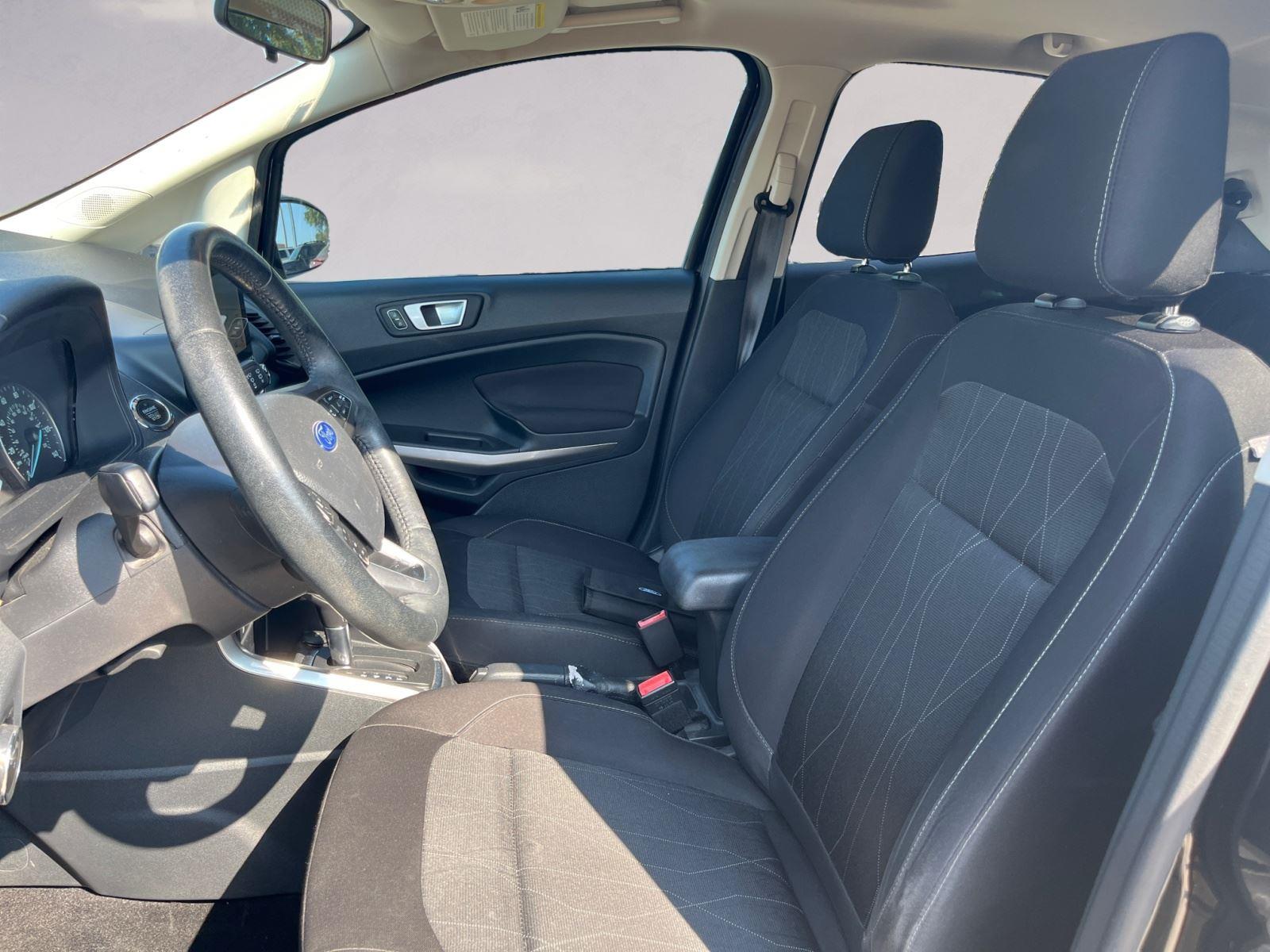 2018 Ford EcoSport SE photo 9