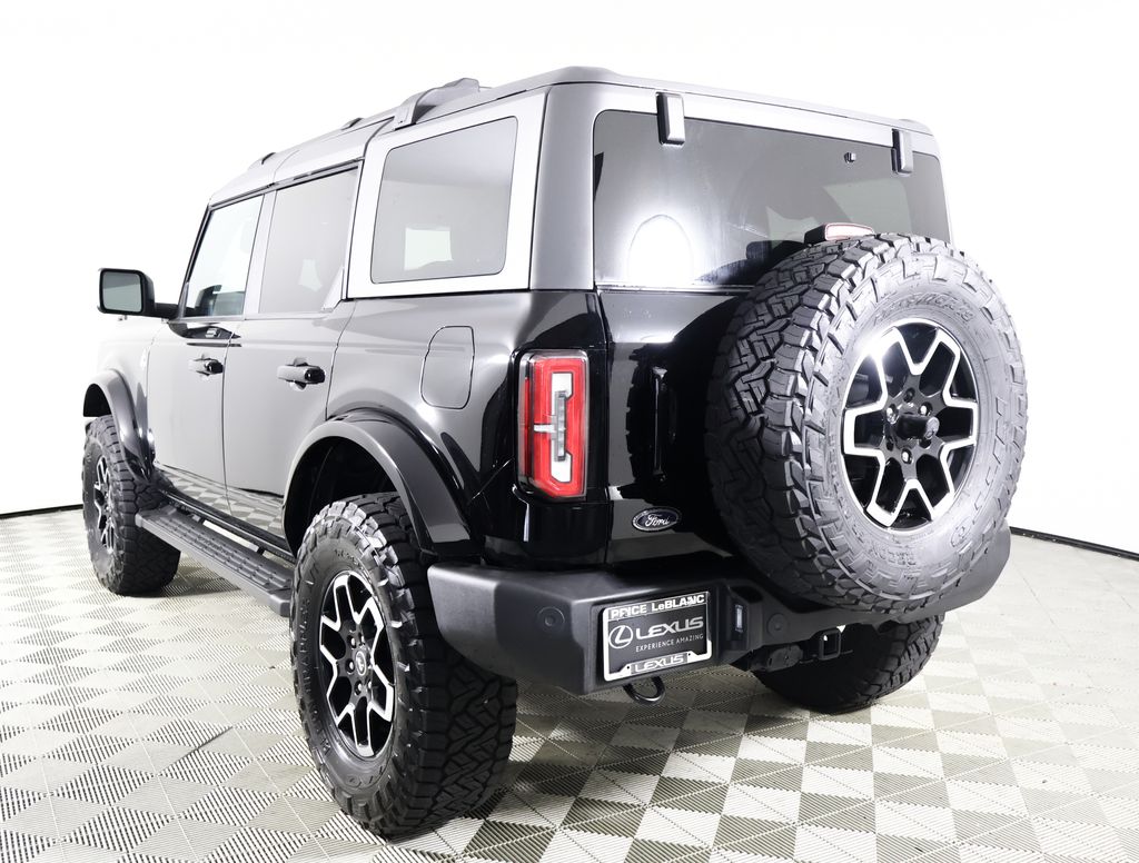 2023 Ford Bronco Outer Banks photo 4