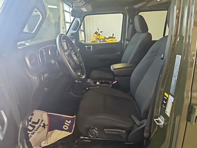 2022 Jeep Wrangler Unlimited Willys photo 2