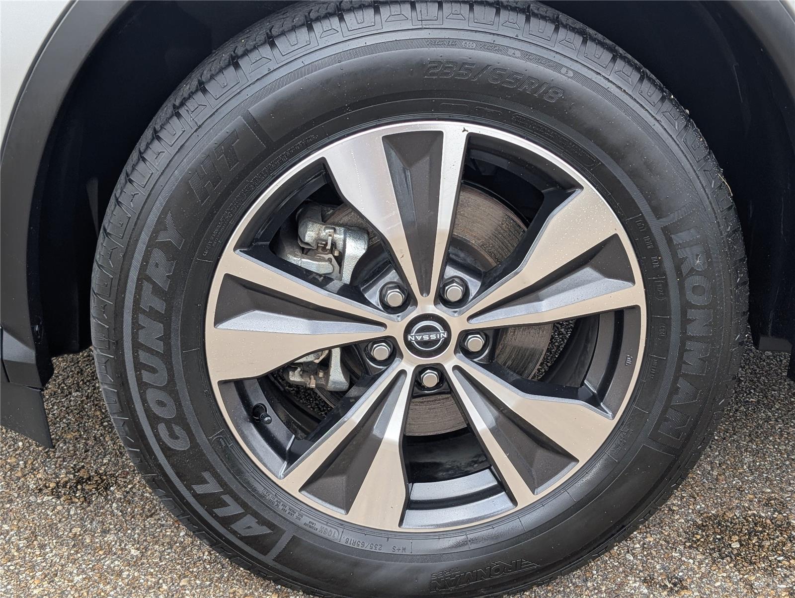 2023 Nissan Murano SV photo 9
