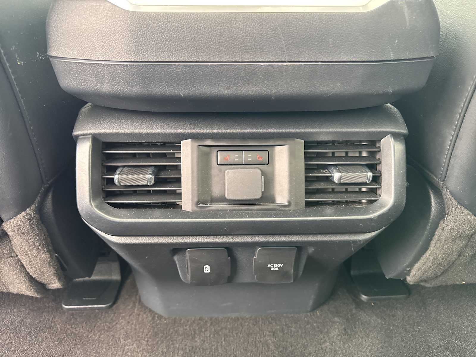 2023 Ford F-150 Raptor photo 48