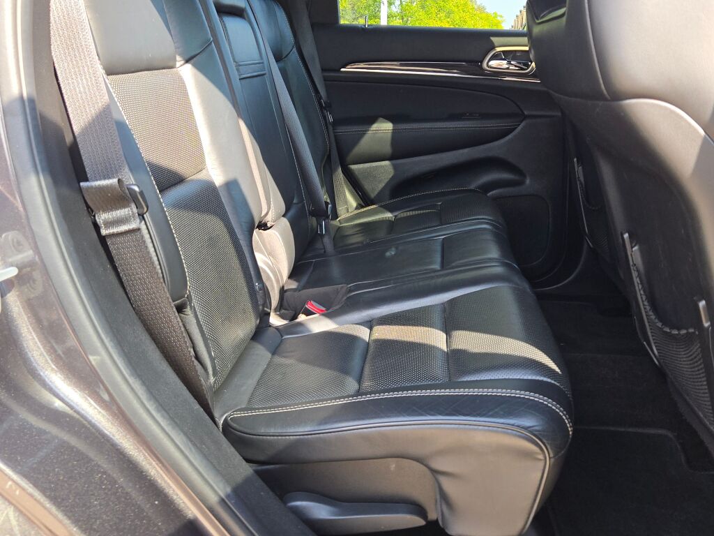 2015 Jeep Grand Cherokee Overland photo 9