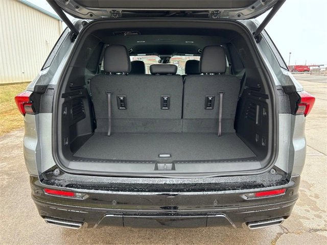 2025 Buick Enclave Sport Touring photo 4