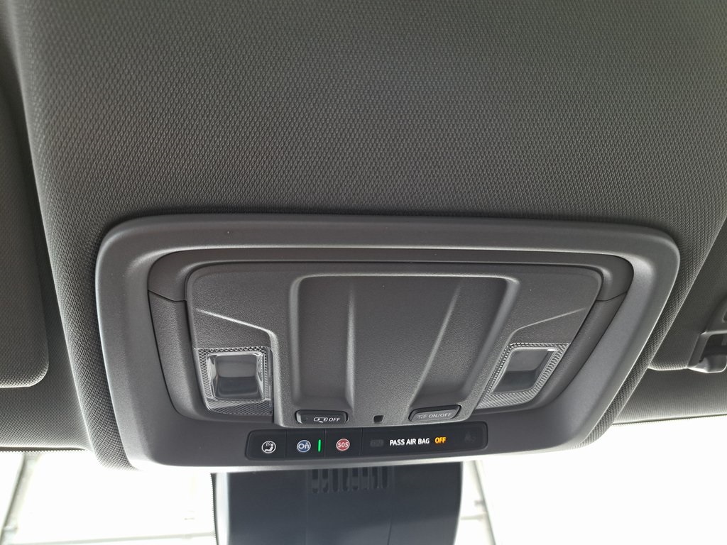 2025 Chevrolet Silverado 1500 LT photo 14