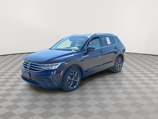 2022 Volkswagen Tiguan SE photo 3
