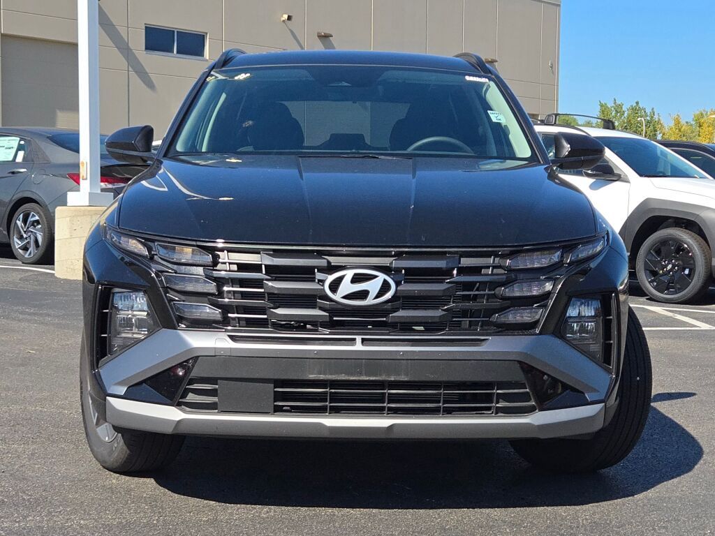 2025 Hyundai Tucson SEL photo 3