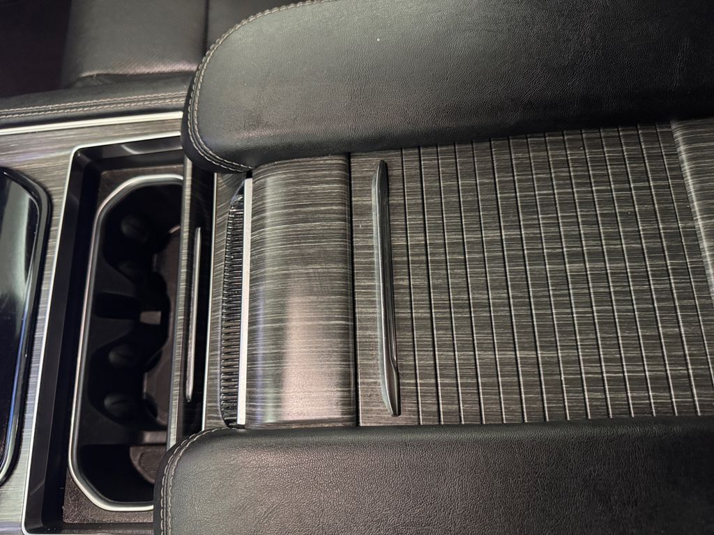 2024 Jeep Wagoneer Series II photo 23