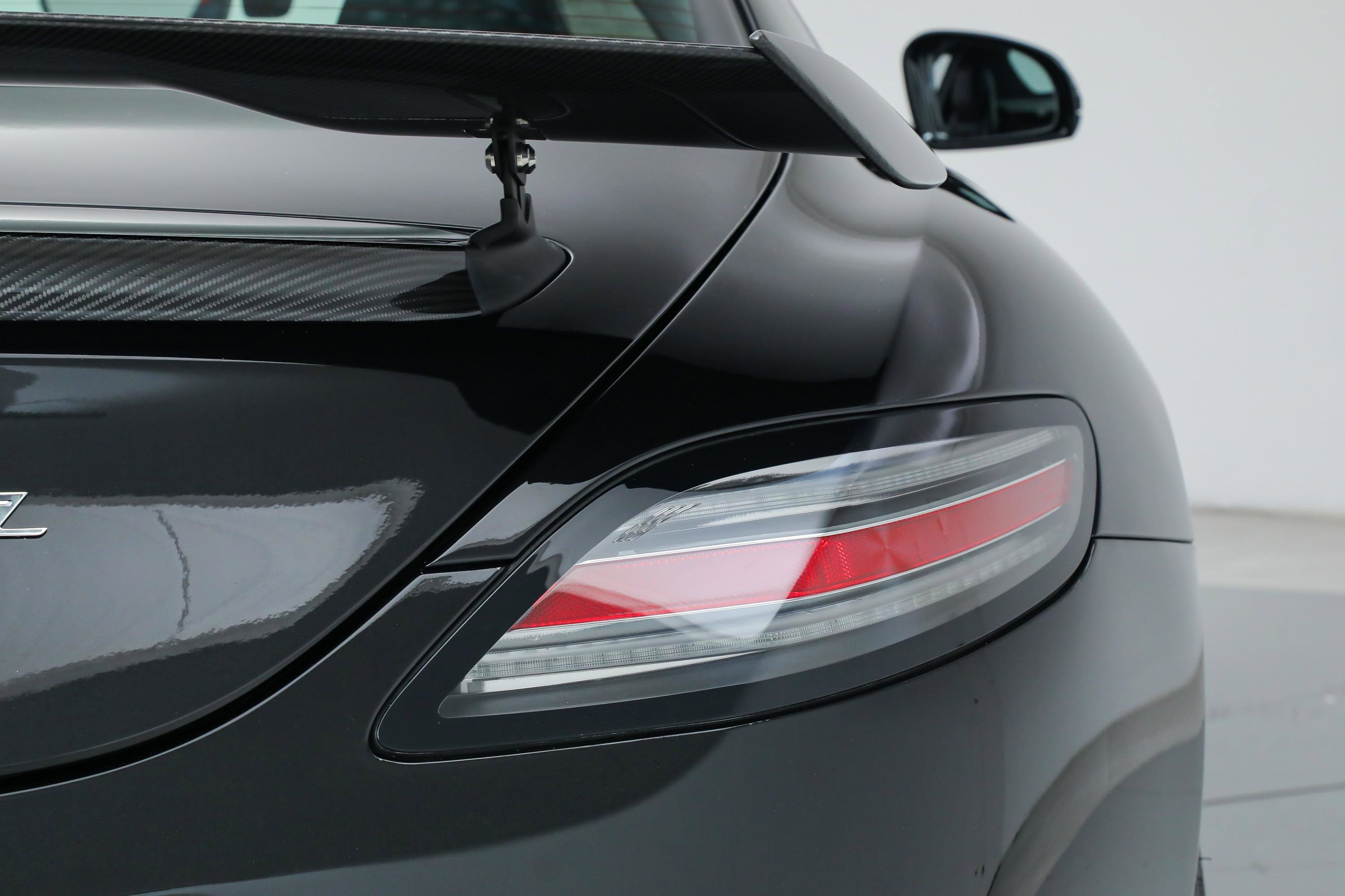 2015 Mercedes Benz SLS AMG photo 26