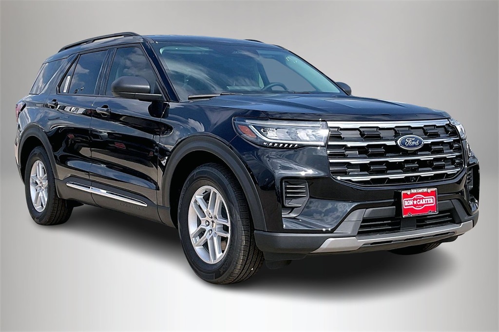 2025 Ford Explorer Active's photo