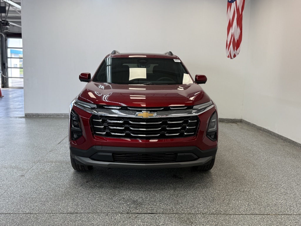 2026 Chevrolet Equinox LT photo 2