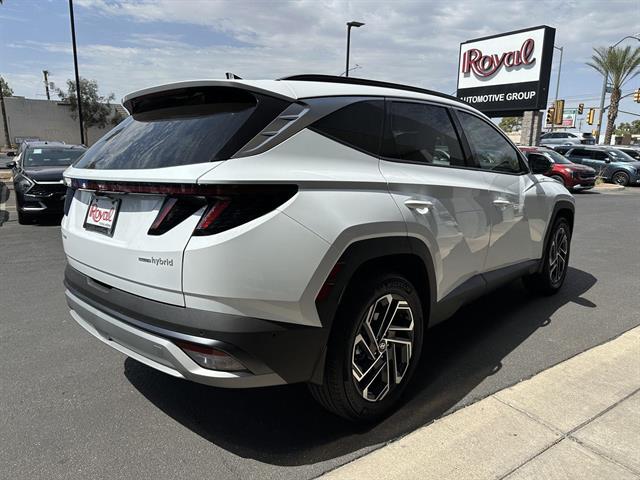 2025 Hyundai Tucson Hybrid Limited photo 4