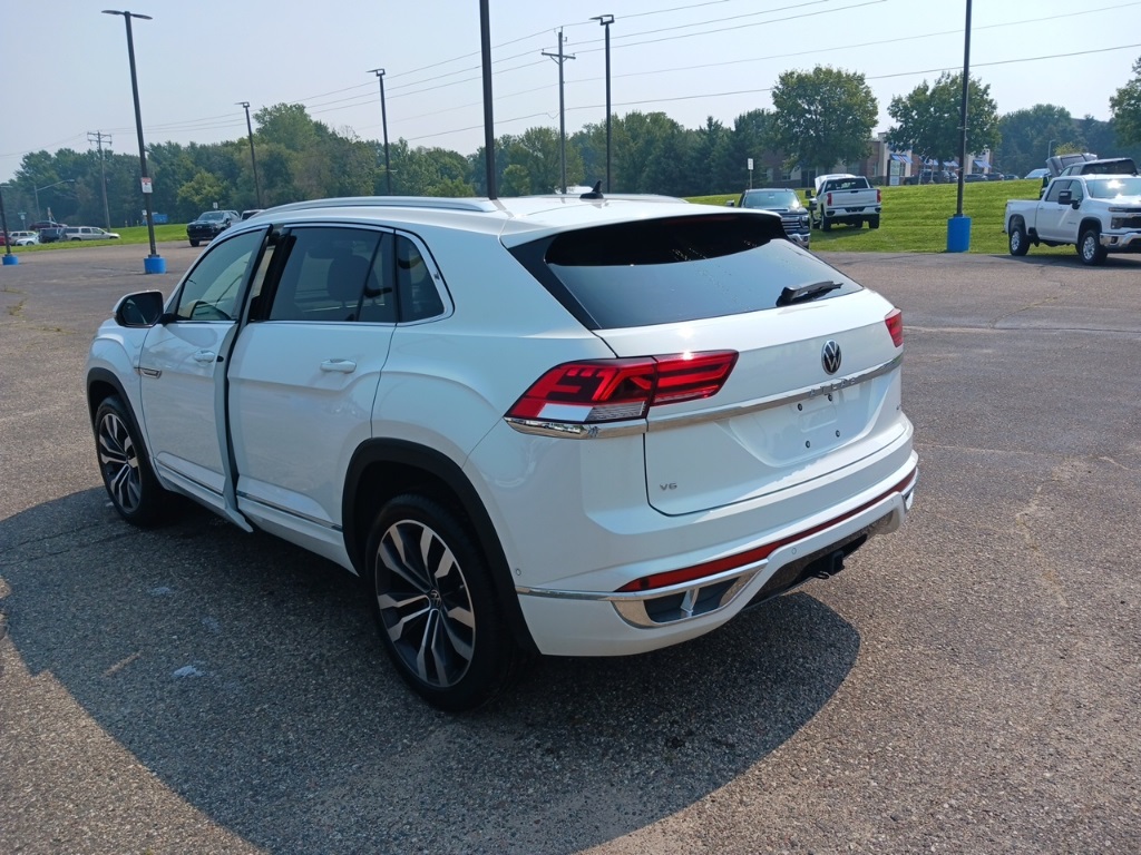 Used 2023 Volkswagen Atlas Cross Sport Execline with VIN 1V2FE2CA2PC218542 for sale in Northfield, Minnesota