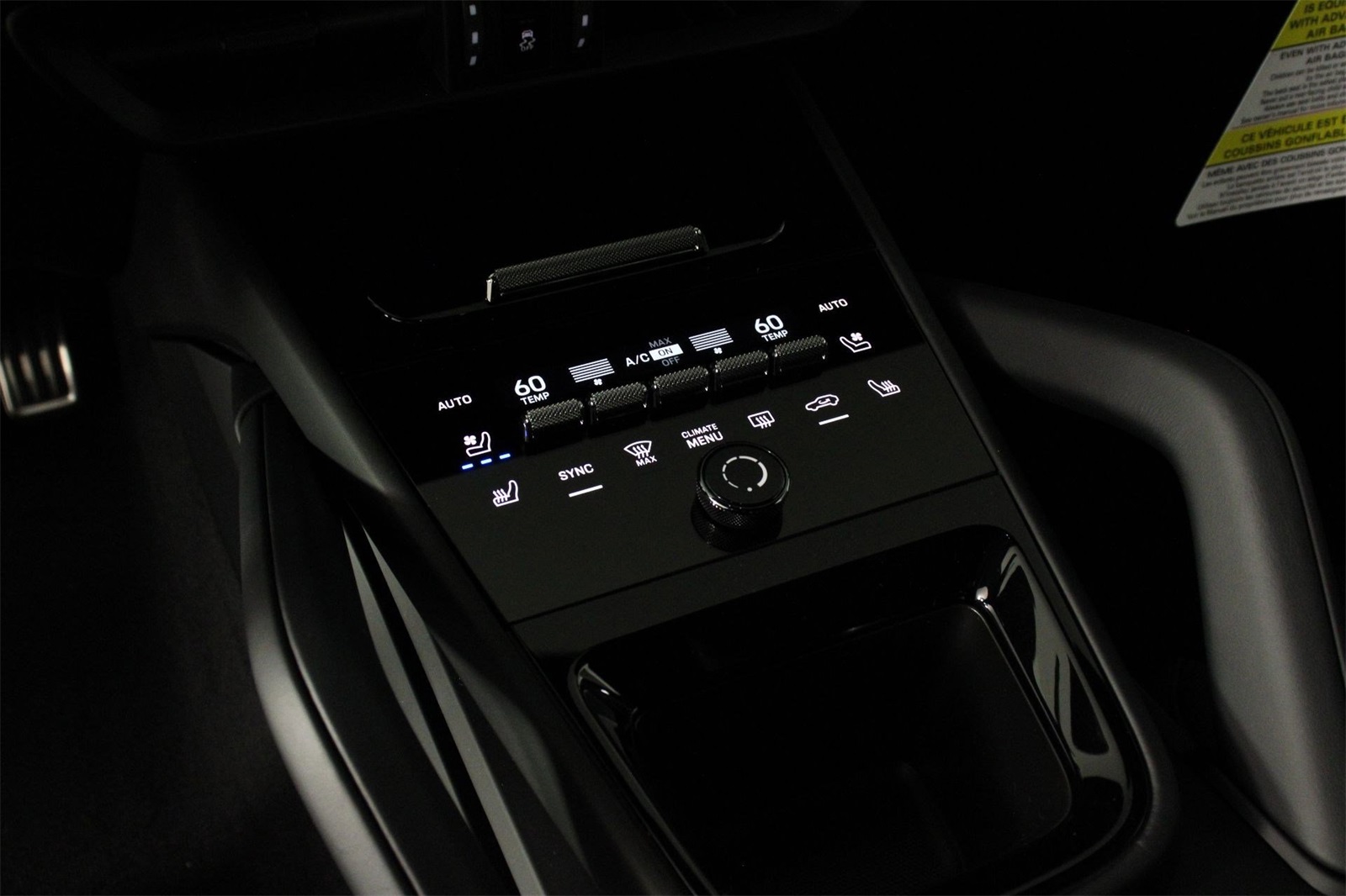 2026 Porsche Cayenne GTS photo 14