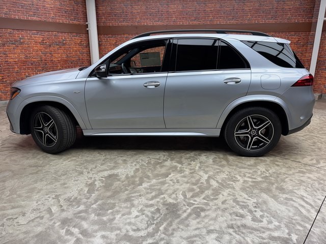 2025 Mercedes Benz GLE 450e 4MATIC photo 2