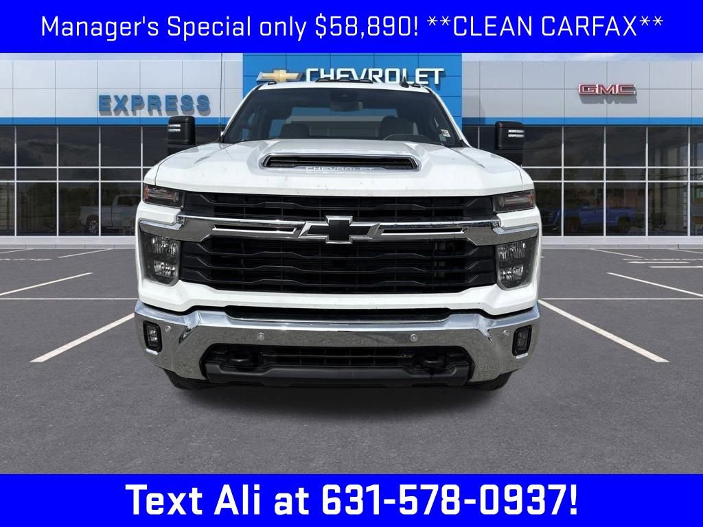 2025 Chevrolet Silverado 3500HD LT photo 8