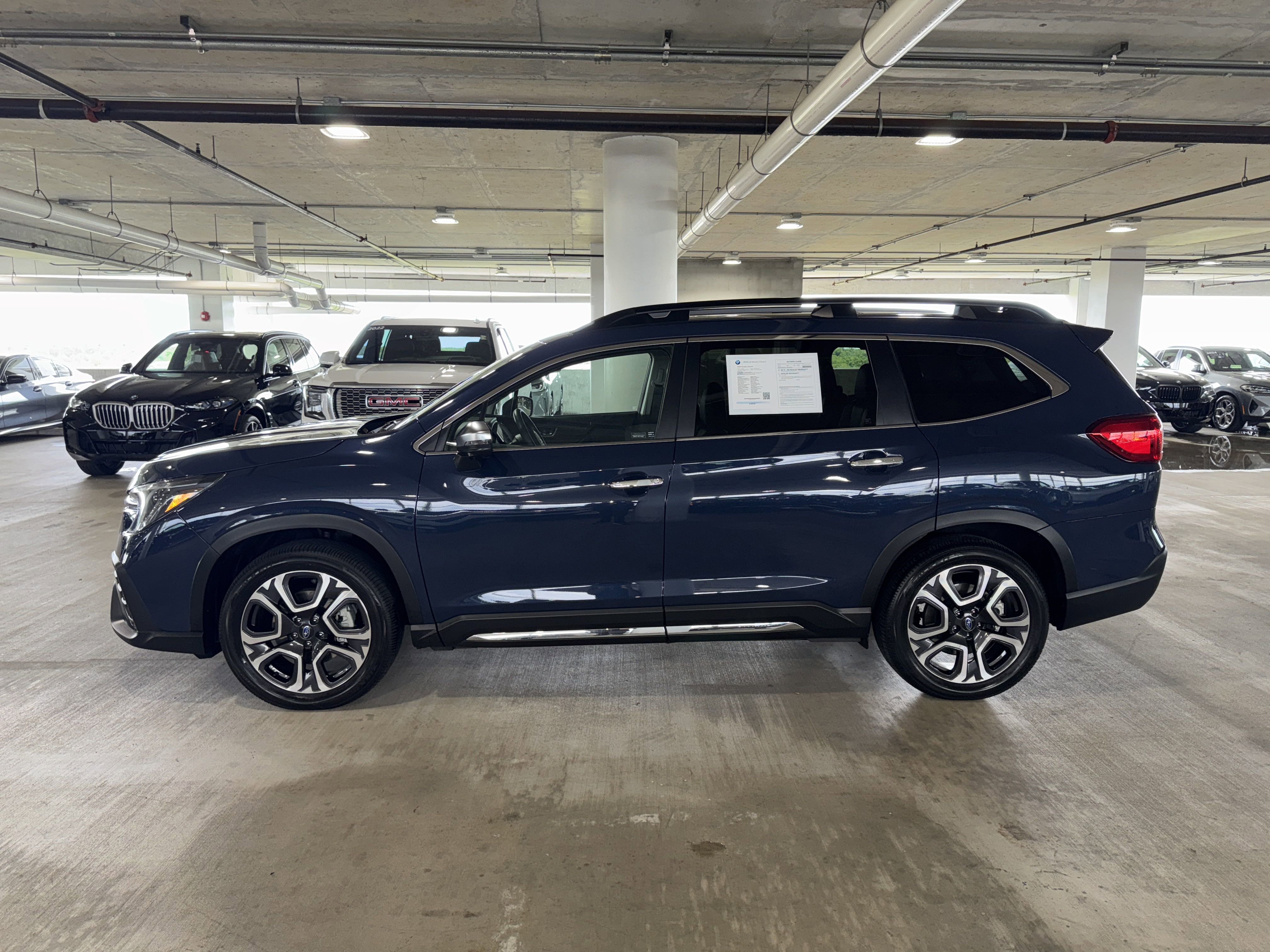 2023 Subaru Ascent Touring photo 3