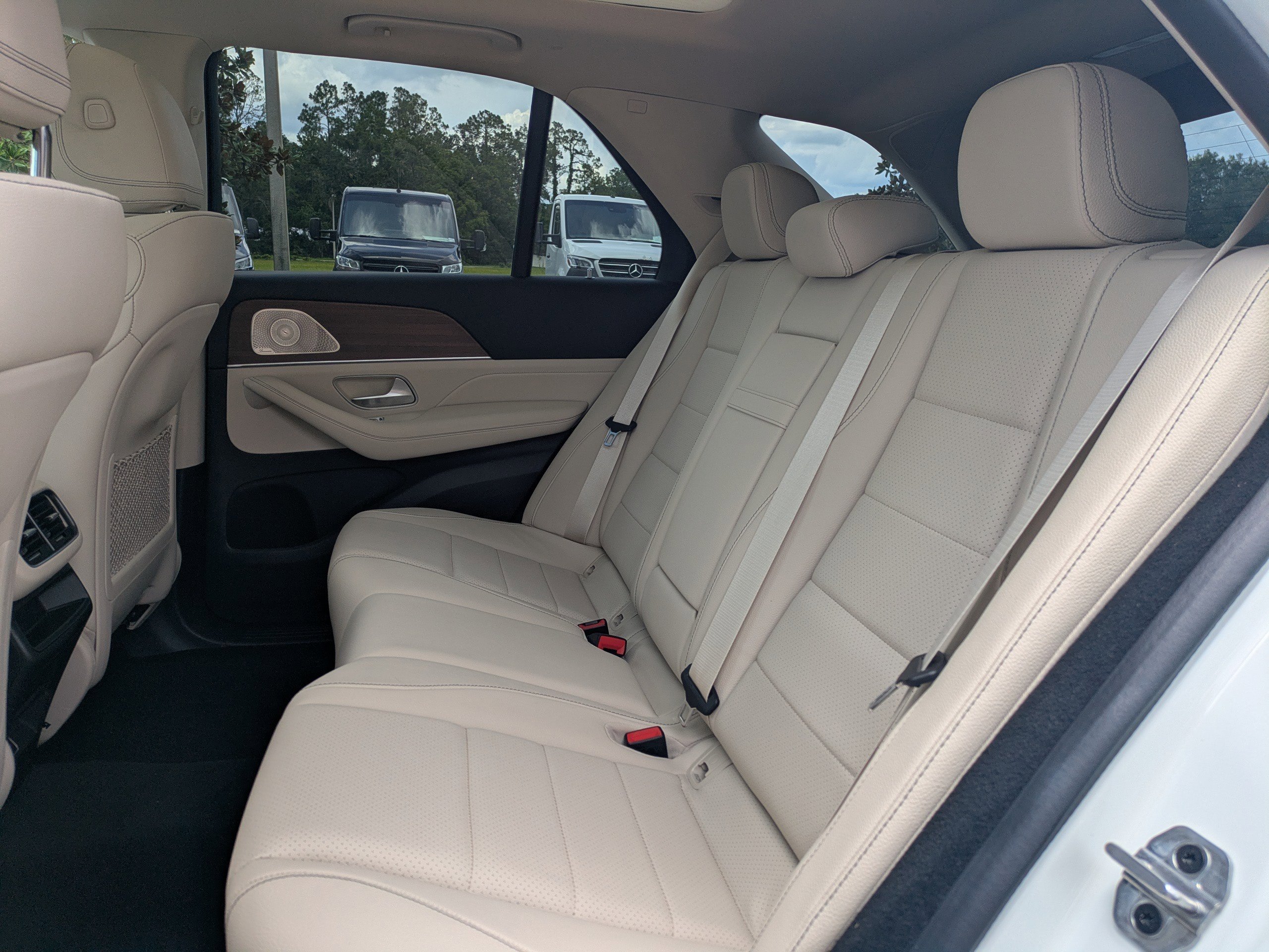 2024 Mercedes Benz GLE 450 4MATIC photo 16