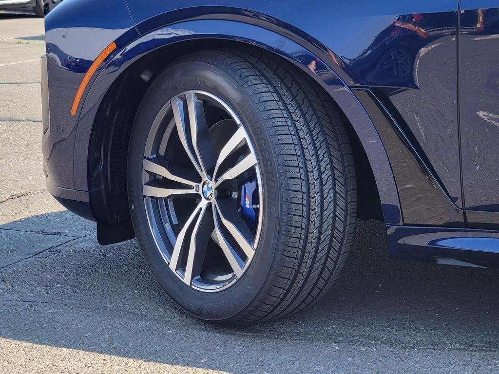 2026 Bmw X7 M60i photo 34