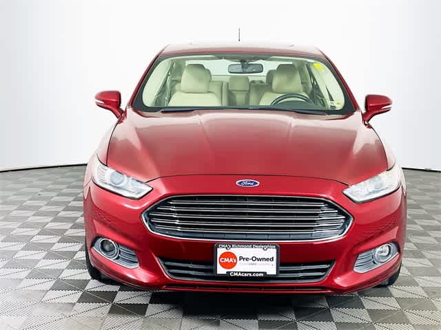 2014 Ford Fusion SE photo 2