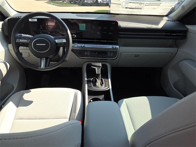 2026 Hyundai Kona SEL photo 10