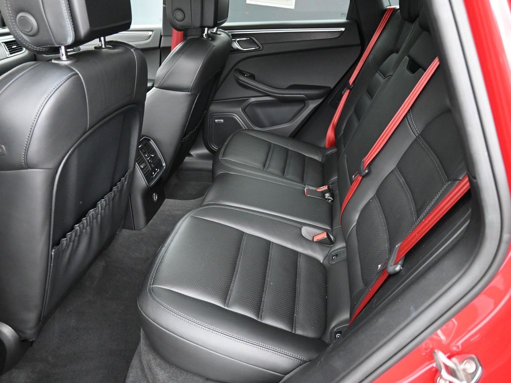 2018 Porsche Macan GTS photo 6