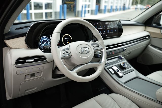 2024 Hyundai Palisade Limited photo 18