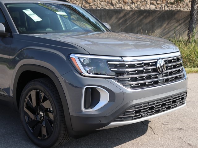 2026 Volkswagen Atlas SE Technology photo 3
