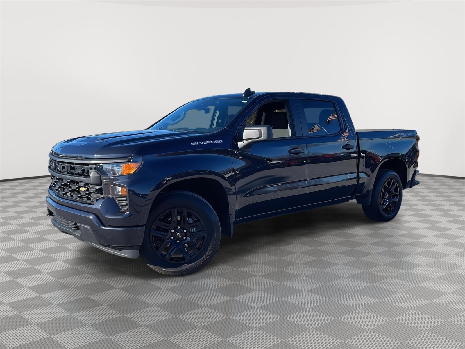 2023 Chevrolet Silverado 1500 Custom Trail Boss photo 2