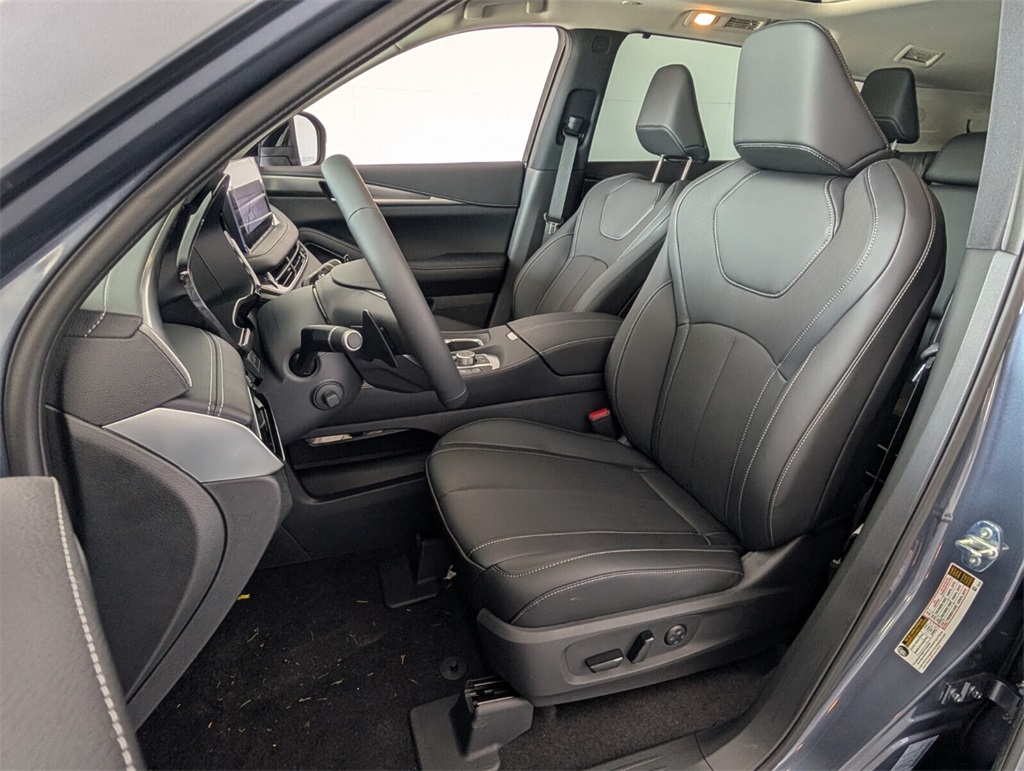 2026 Infiniti QX60 Luxe photo 4