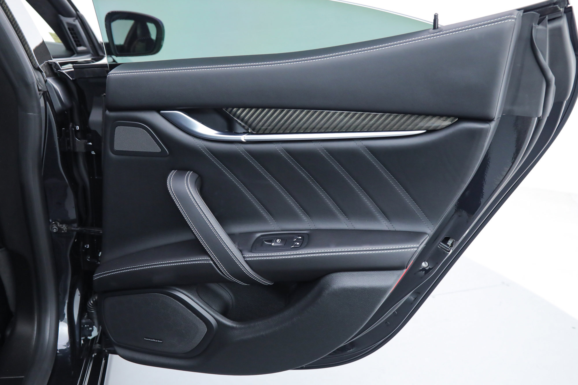 2022 Maserati Ghibli Modena Q4 photo 18