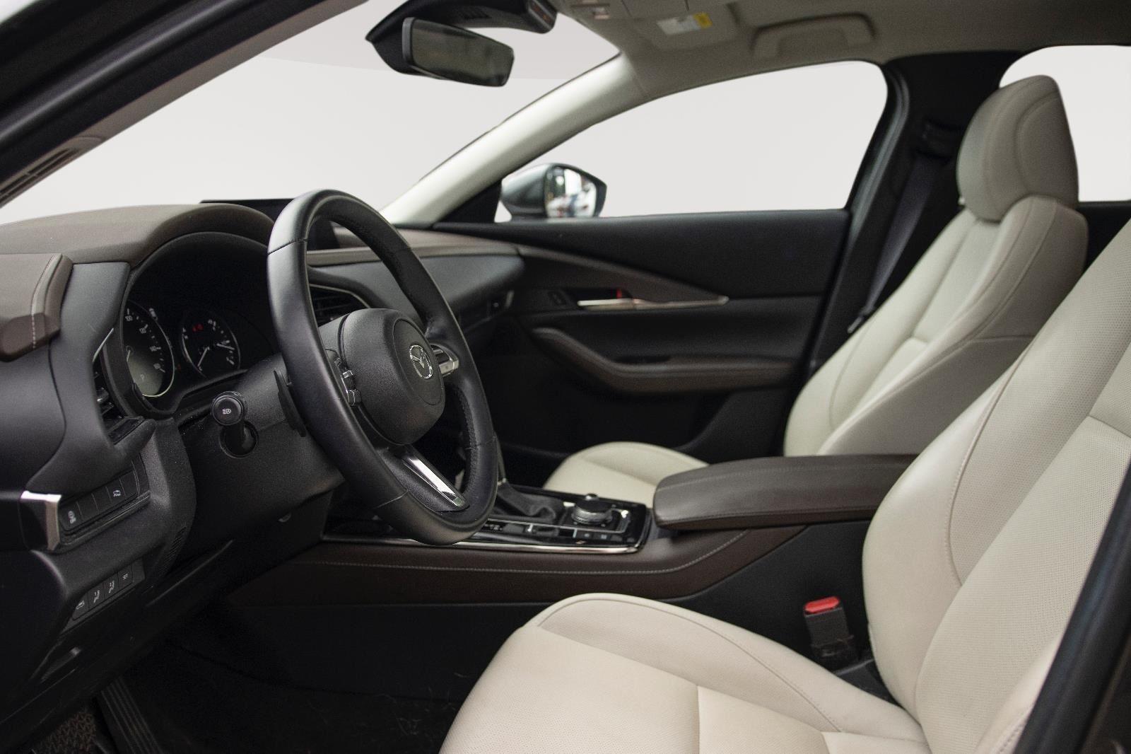 2022 Mazda CX-30 2.5 S Premium photo 2