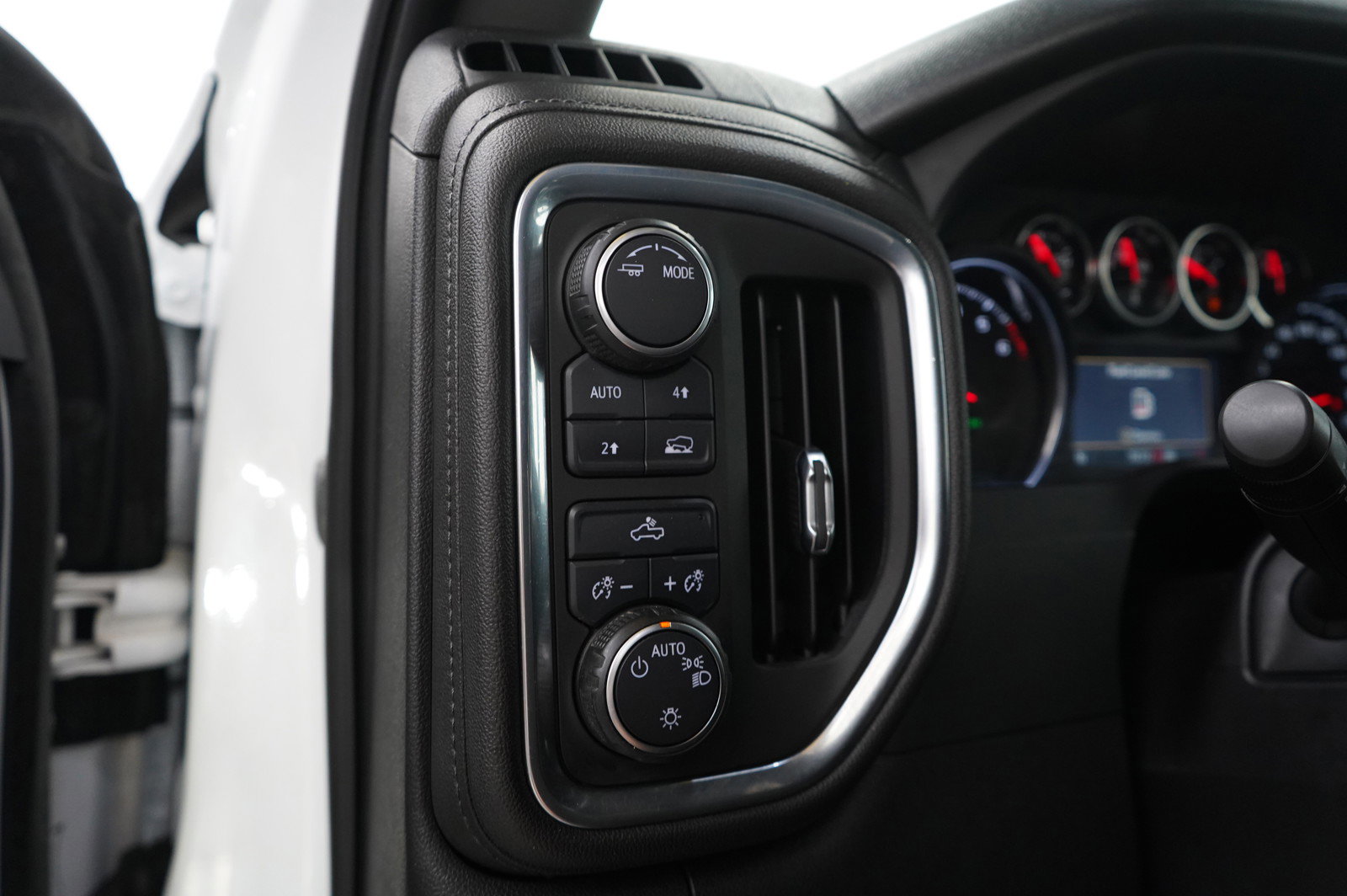 2021 Chevrolet Silverado 1500 LT photo 24