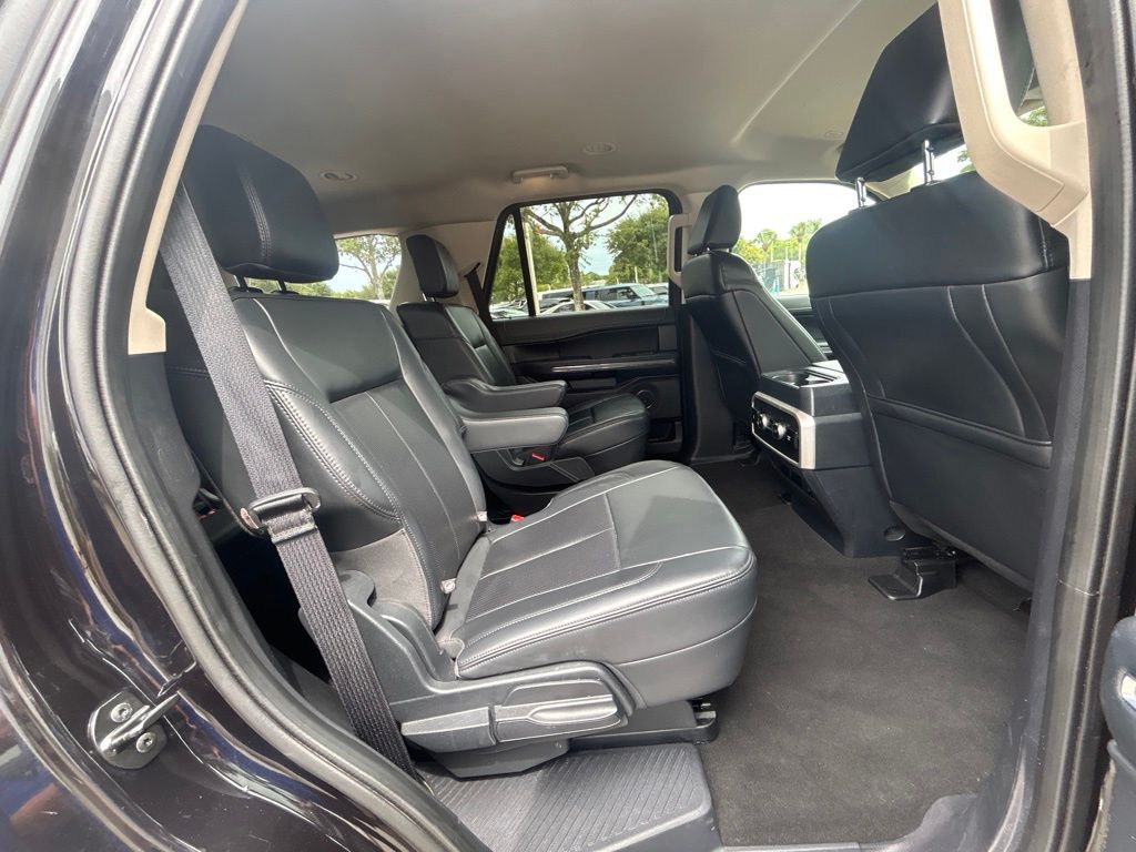2024 Ford Expedition XLT photo 26