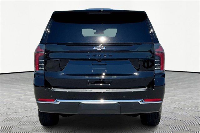 2025 Chevrolet Tahoe LS photo 5