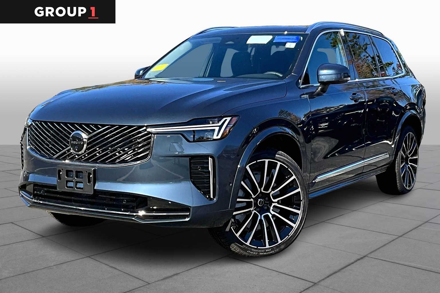 2026 Volvo XC90 Plus's photo