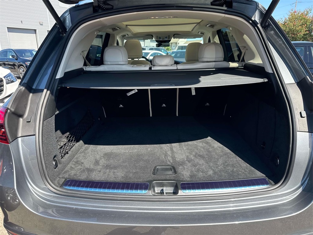 2026 Mercedes Benz GLE 450 4MATIC photo 4