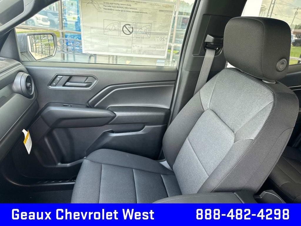 2025 Chevrolet Colorado LT photo 29