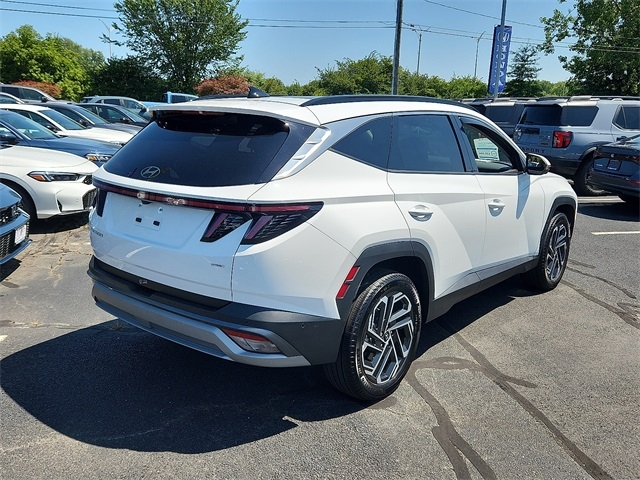 2025 Hyundai Tucson Limited photo 6