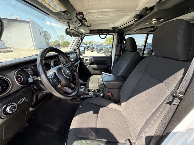 2022 Jeep Gladiator Willys photo 12